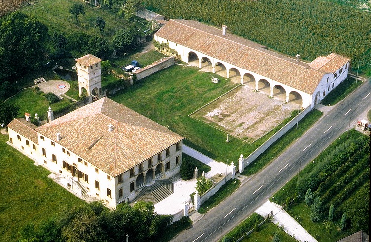 Villa Roberti